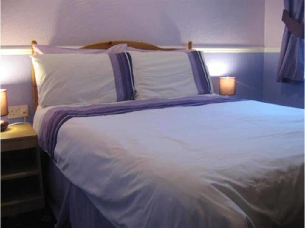 The Chorlton Pensión 3*